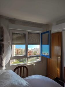 Apartamento-completo-en-Campello-playa.-Todo-PVC-lacado-exterior-RAL-5014