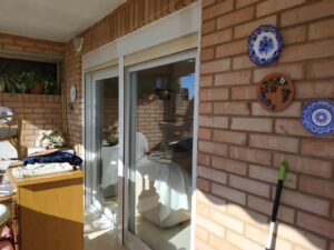 PUERTA-CORREDERA-DE-PVC