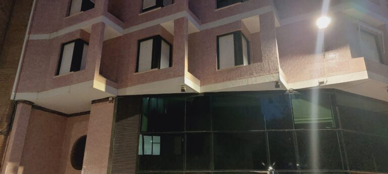 Puertas y Ventanas practicables · trabajo de Ventanas Verdún