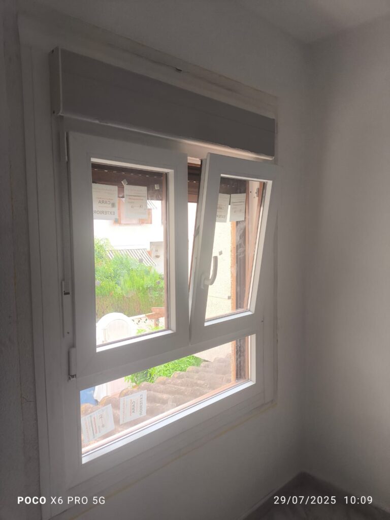Renovación completa en bungalow · trabajo de Ventanas Verdún