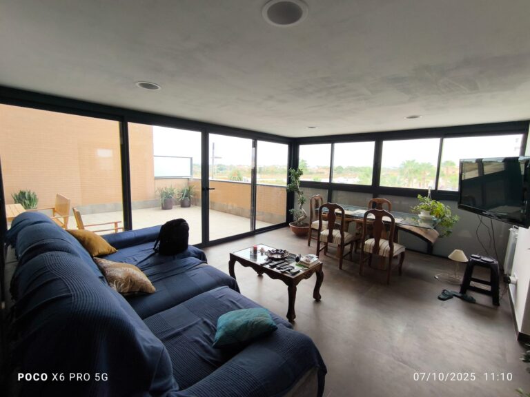 Antes y después de una terraza desaprovechada · trabajo de Ventanas Verdún