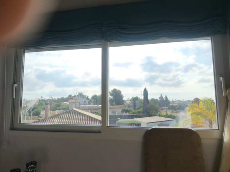 Renovación completa de carpintería en chalet · trabajo de Ventanas Verdún